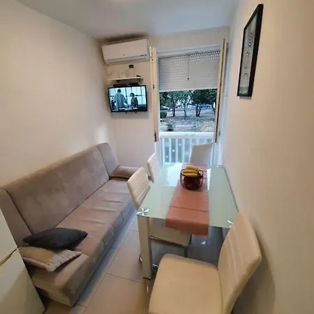 Apartman Mila شقة *